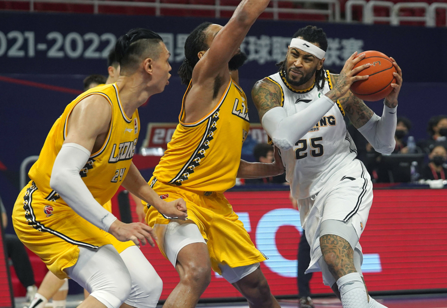 多特蒙德发布备战花絮，加时末段更衣室发声，CBA常规赛任务艰巨，团队化学反应显著的简单介绍