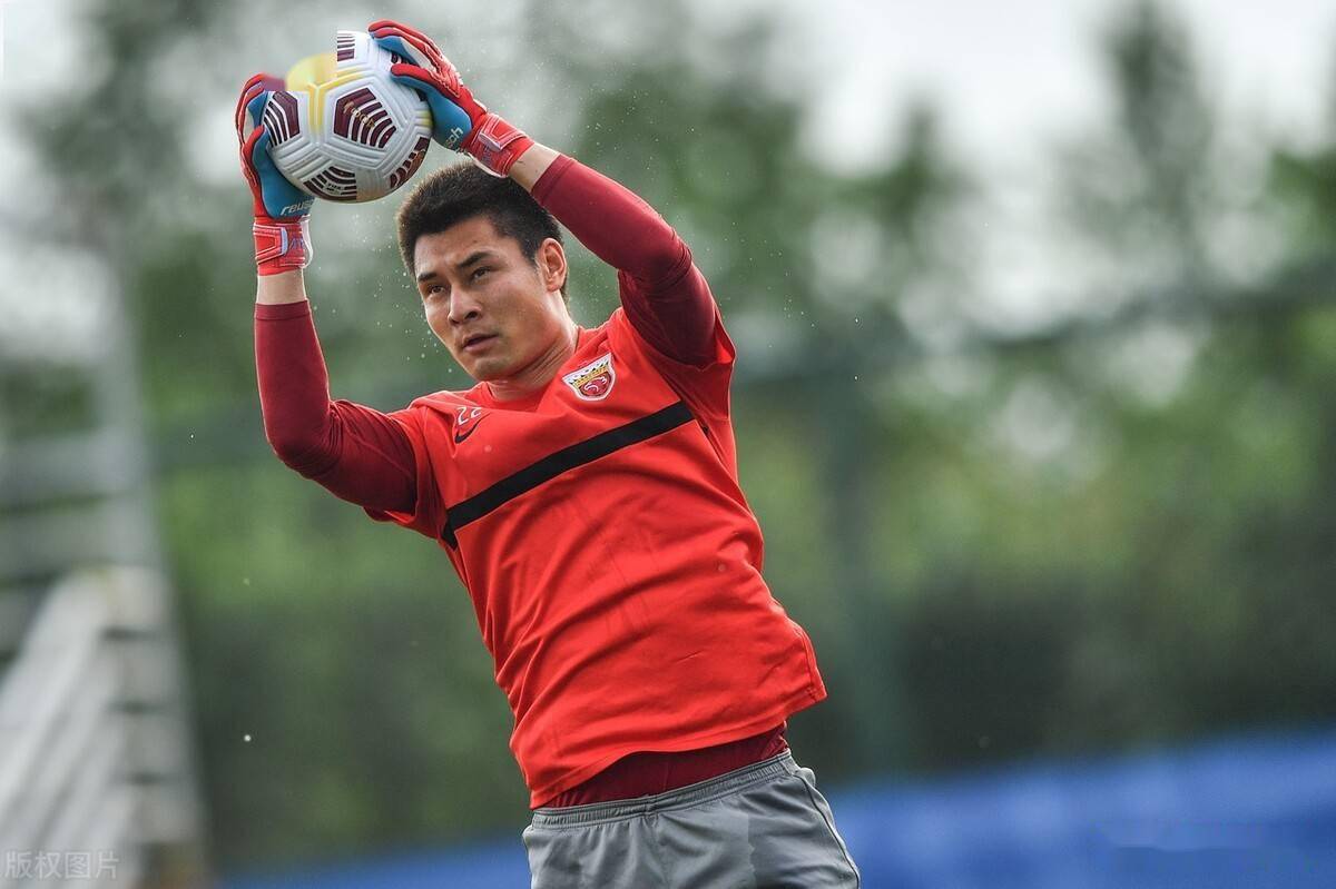 亚冠赛程吃紧，波尔图今晨门线救险，目标明确，团队化学反应显著-kaiyun APP下载